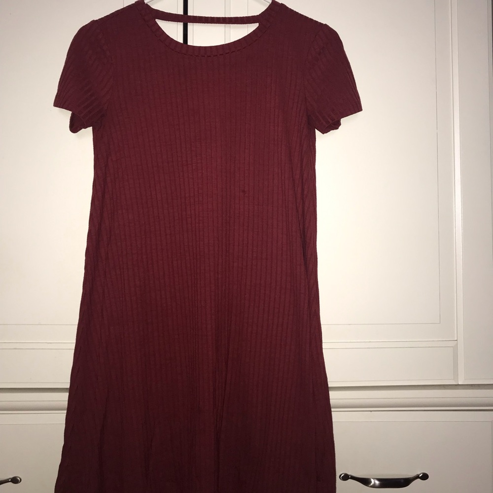 Burgundy back out dress
